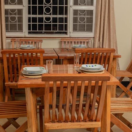 Miika Guest House Entebbe Exterior photo